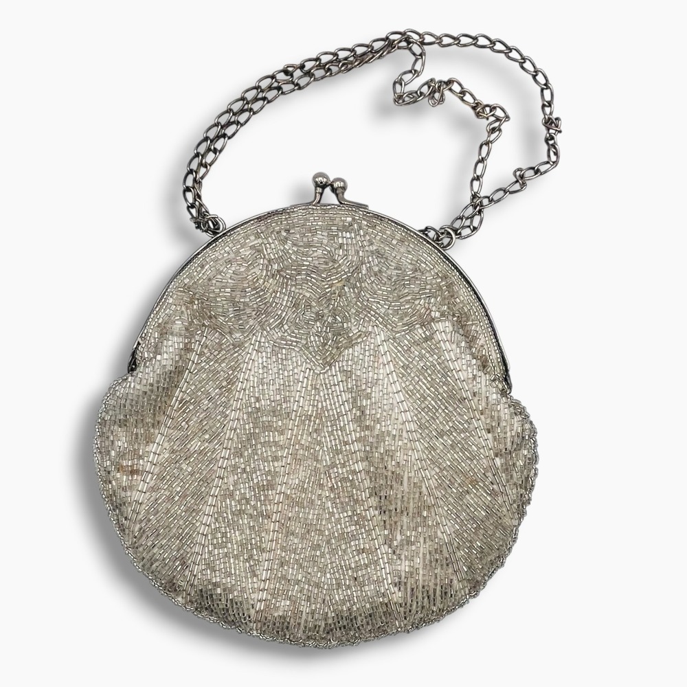 Vintage Silver Beaded Shell Clutch Bag Kiss Lock Evening Purse Chain Strap